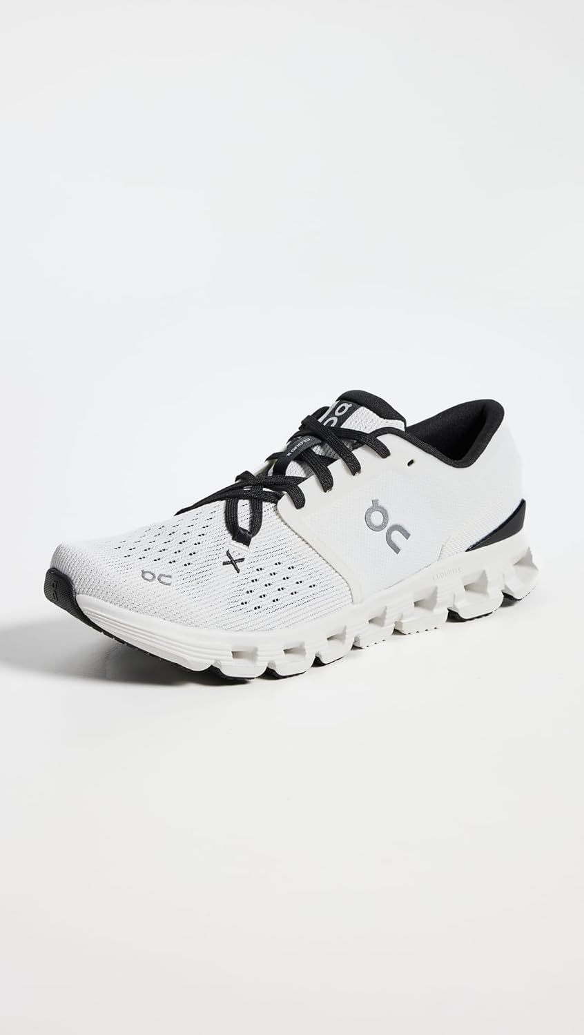 ★新品★On ランニングシューズ Cloud X 4　 M 　巳年限定デザイン ☆新品☆On ランニングシューズ Cloud X 4 M 巳年限定デザイン